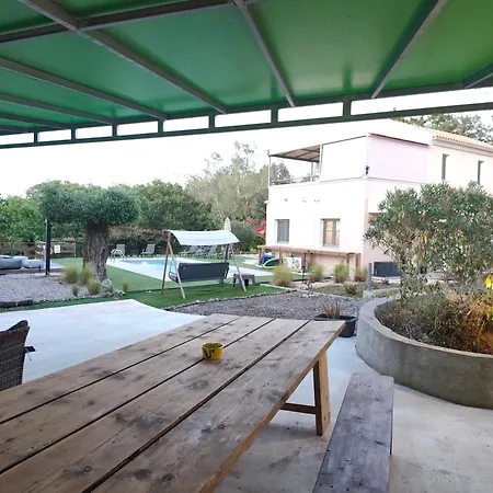 Sonica Villa *