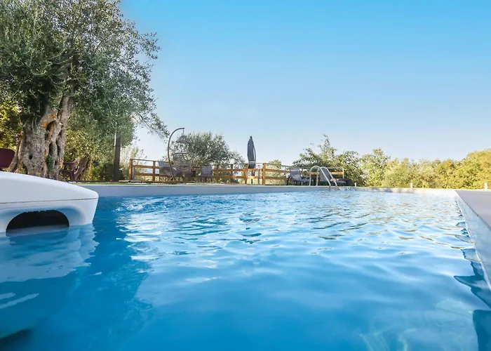 Sonica Βίλα Γουβιά