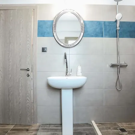 Sonica Villa Guviá