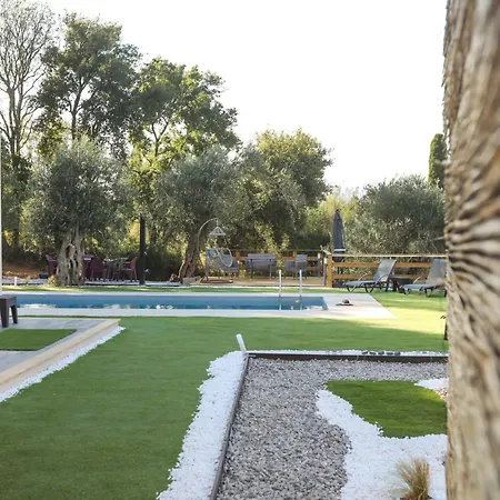 Sonica Villa